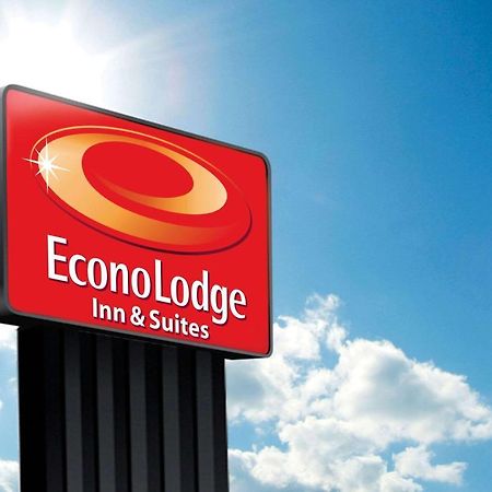 Econo Lodge Inn & Suites Yankton Exteriér fotografie