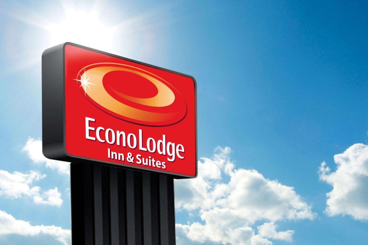 Econo Lodge Inn & Suites Yankton Exteriér fotografie